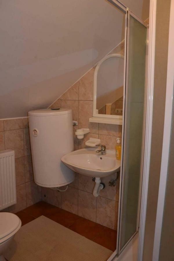 Guest House Bole Vinci Dış mekan fotoğraf